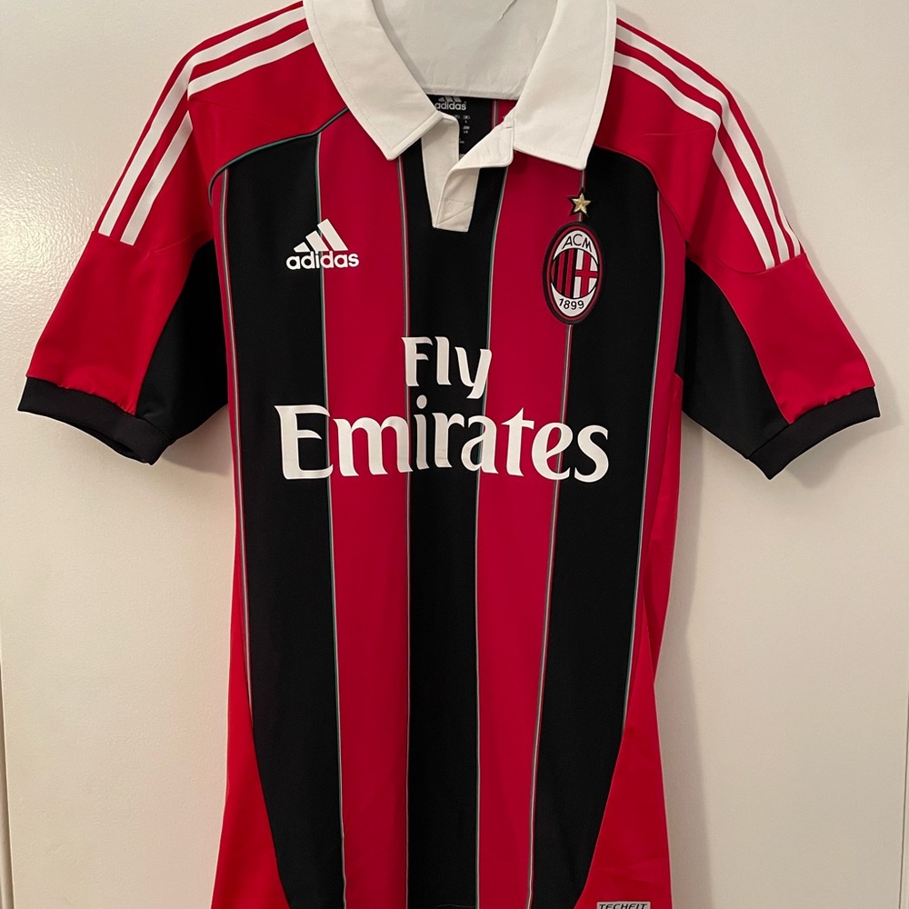 Adidas AC Milan players edition soccer jersey size L it fits more like a M